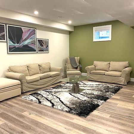 Beautiful Walk Out Basement Apartment In Pickering Near Beach Eksteriør billede